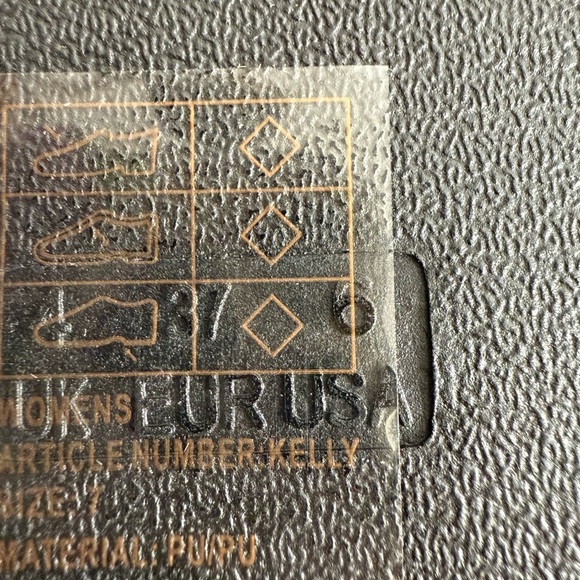 G.C. shoes - Kelly Black Cut-Out Slide Flat Sandals NWOT US 6 - Picture 6 of 6